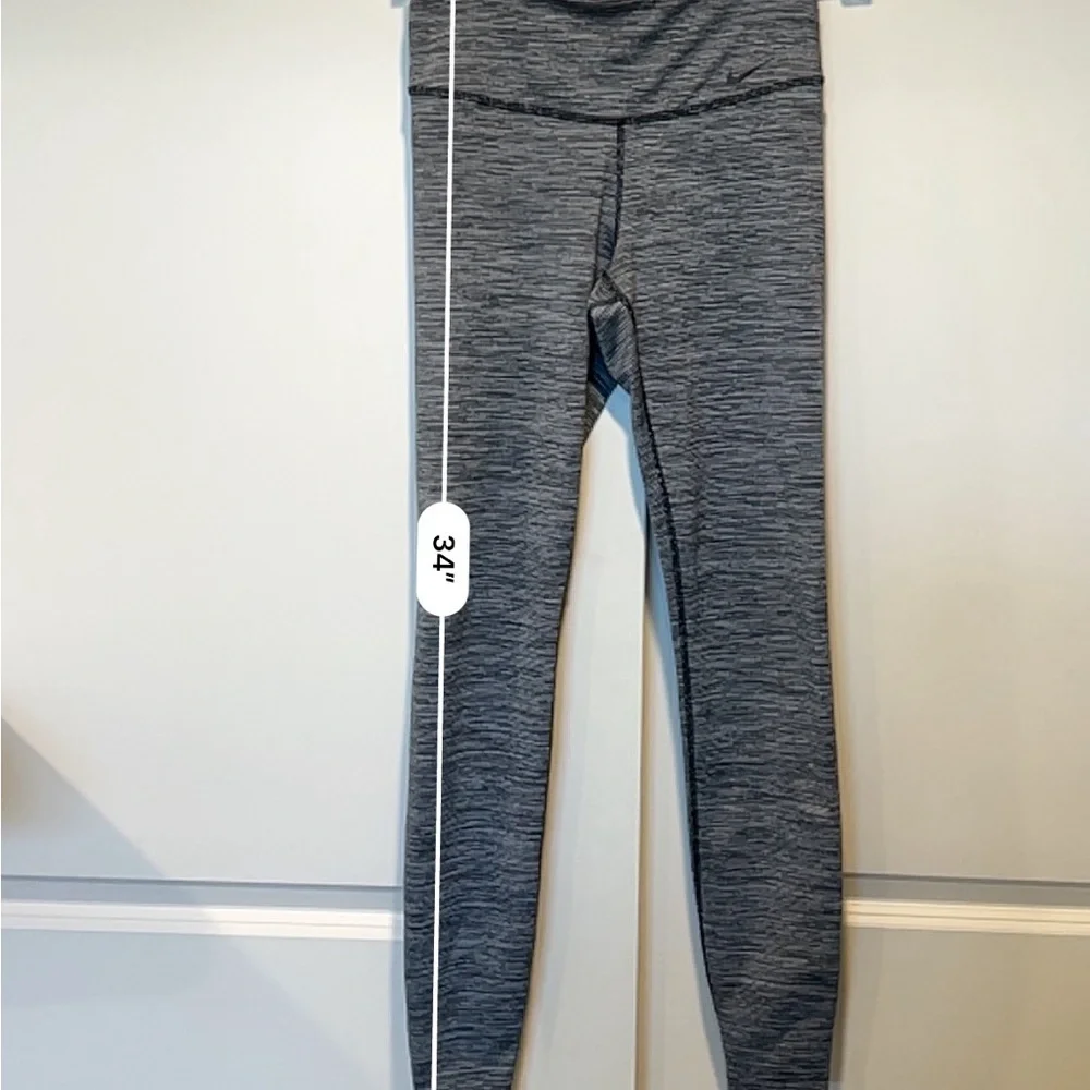 Nike Women's Grey and Black Dri-Fit One Legend Pant Leggings - XS